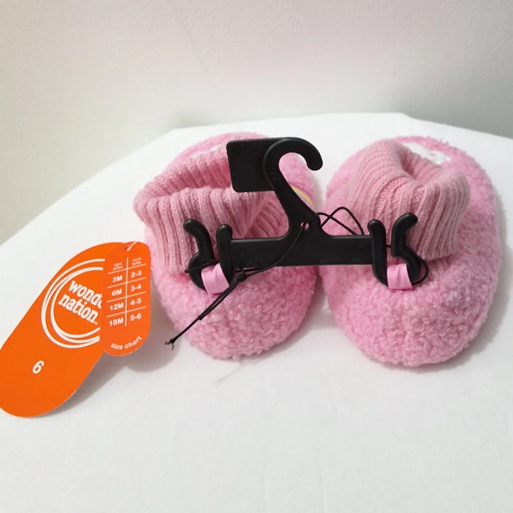 Baby Girl Pink Rainbow Bootie Slippers, Size 6, NEW With Tag